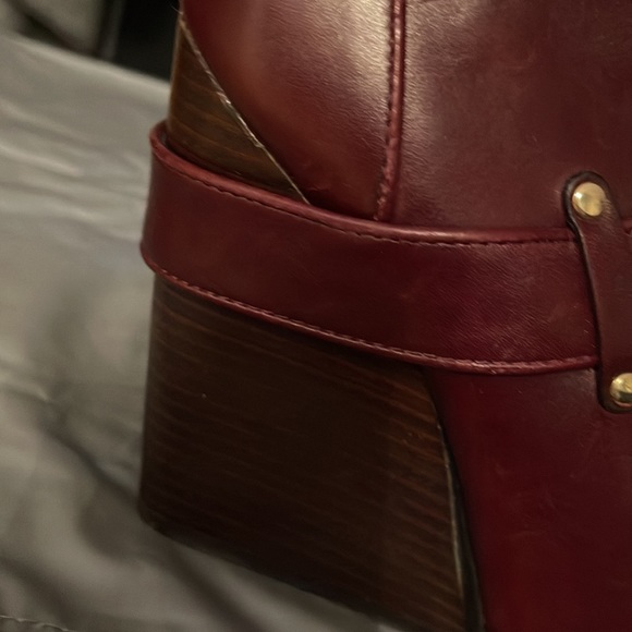 Rachel Zoe ankle wedge boot burgundy color - Picture 7 of 8